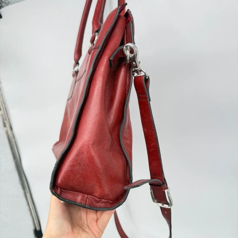 Wilsons Leather Laptop Messenger Briefcase Red Buckle Satchel Work Bag